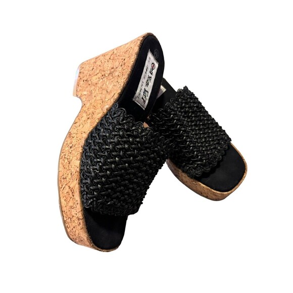 Chinese Laundry SZ 8.5 Women’s Black /Tan Platform Sandals Slip On Knitted Y2K - Picture 2 of 9